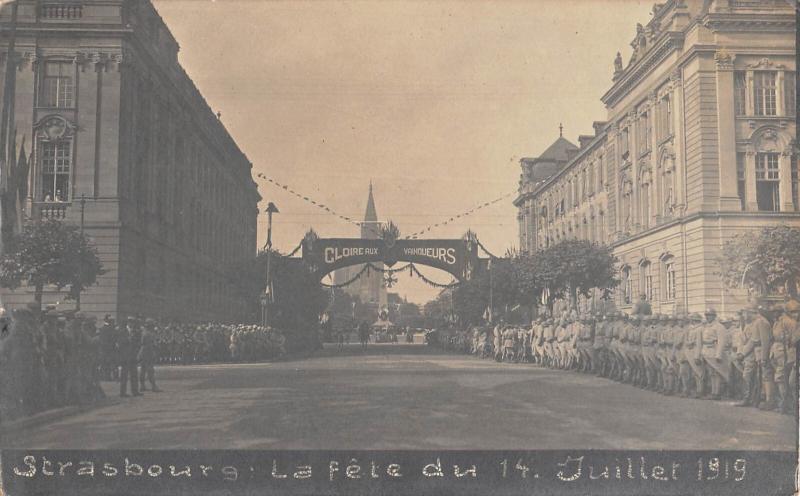 Carte postale ancienne Carte Photo - Strasbourg - La Fete Du 14 Juillet 1919 à Strasbourg