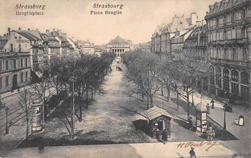Carte postale ancienne Strasbourg - Place Broglie à Strasbourg