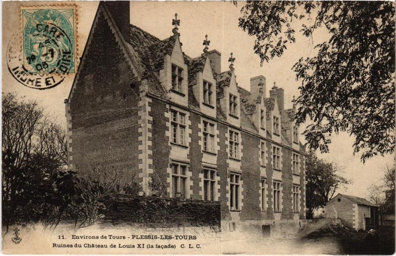 Carte postale ancienne Plessis les Tours Ruines du Chateau de Louis Xi à Tours