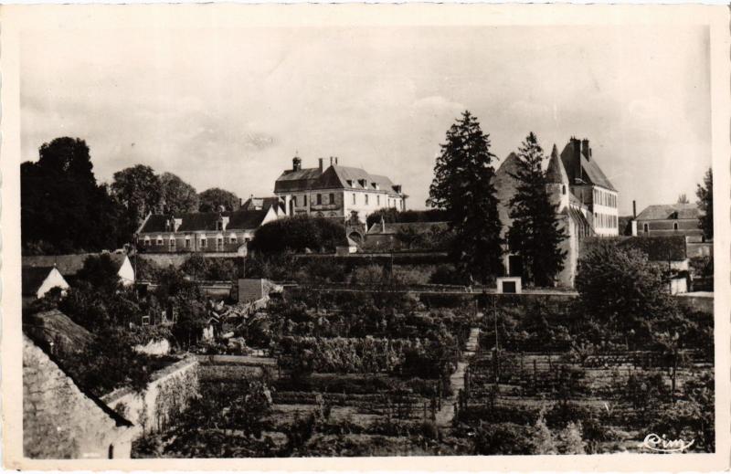 Carte postale ancienne Bourgueil vue generale de l'Abbaye à Bourgueil
