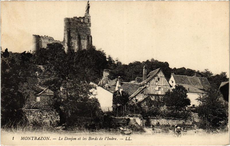 Carte postale ancienne Montbazon le Donjon à Montbazon