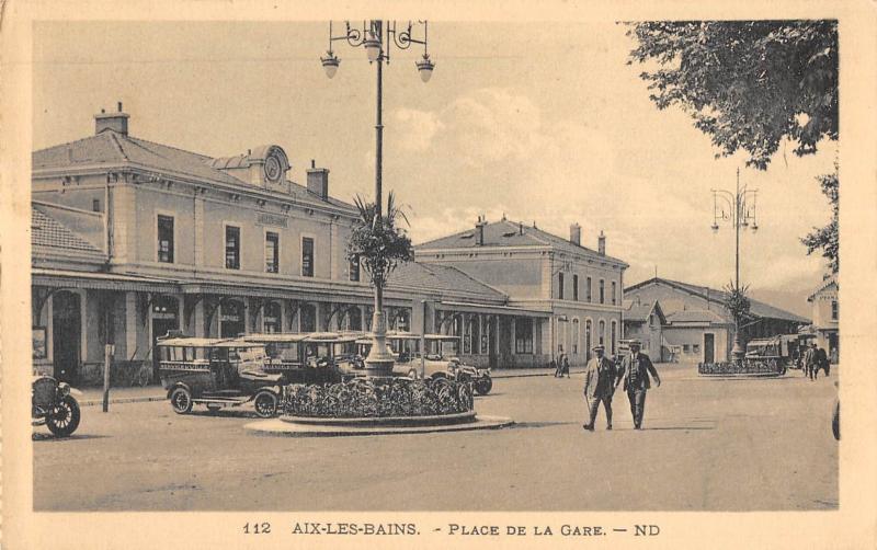 Carte postale ancienne Aix Les Bains - Place De La Gare à Aix-les-Bains