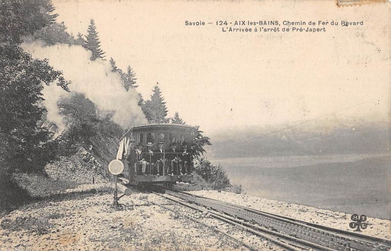 Carte postale ancienne Aix Les Bains - Chemin De Fer Du Revard - L'Arrivee A L'Arret De Pre Jape à Aix-les-Bains