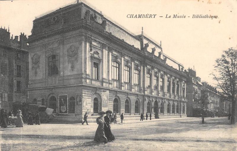 Carte postale ancienne Chambery - Le Musee - Bibliotheque à Chambéry