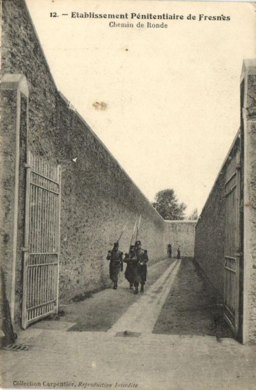 Carte postale ancienne Etablissement Pénitentiaire de Fresnes à Fresnes
