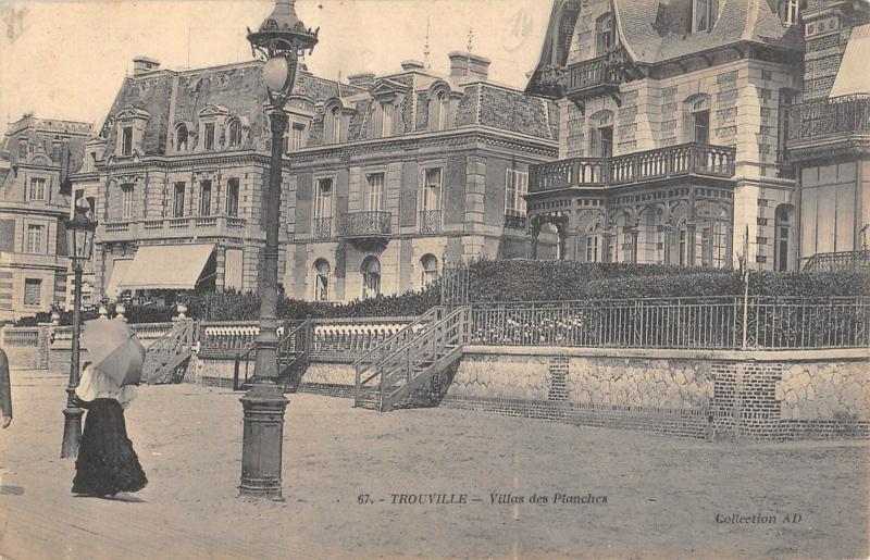 Carte postale ancienne Trouville - Villas Des Planches