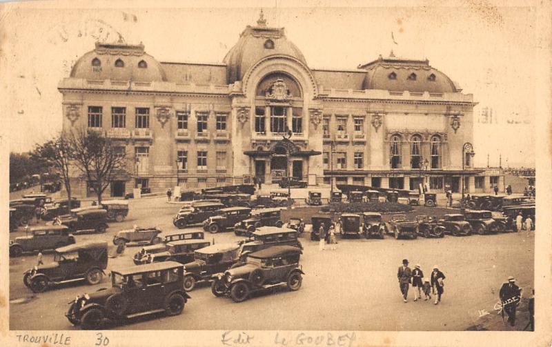 Carte postale ancienne Trouville - Le Casino