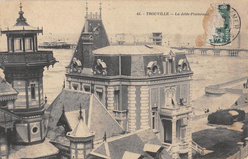 Carte postale ancienne Trouville - La Jetee Promenade