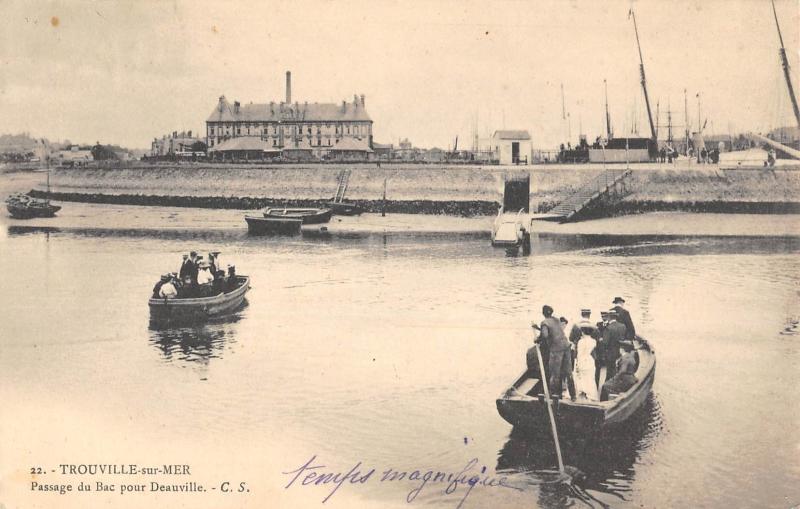 Carte postale ancienne Trouville Sur Mer - Passage Du Bac Pour Deauville à Trouville-sur-Mer
