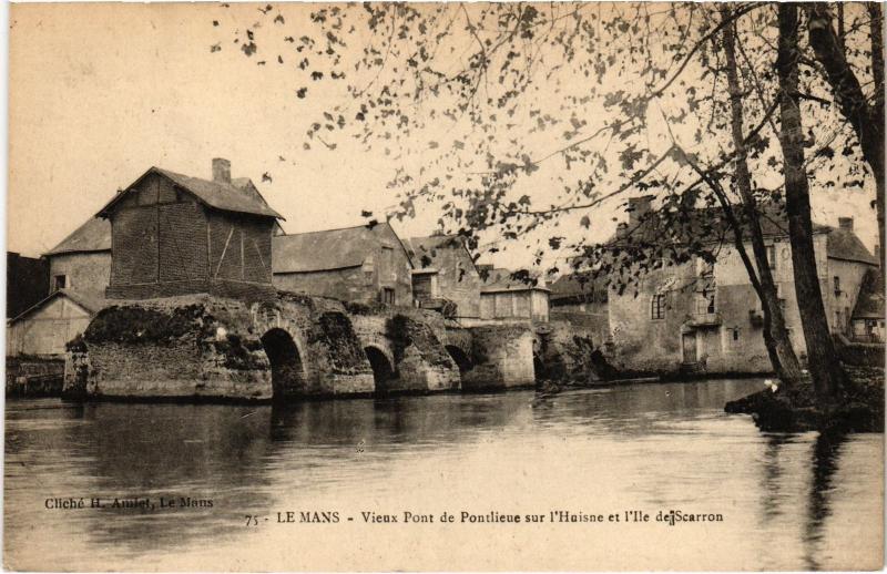 Carte postale ancienne Le Mans Pont de Pontlieue au Mans
