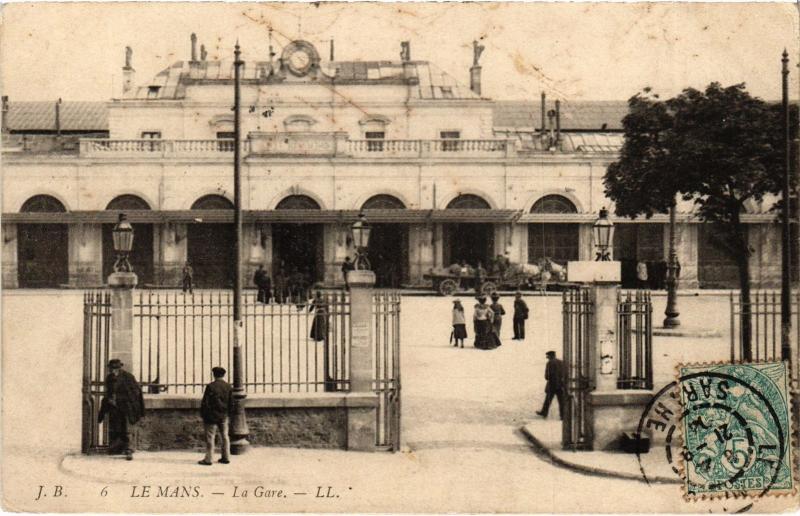 Carte postale ancienne Le Mans la gare au Mans