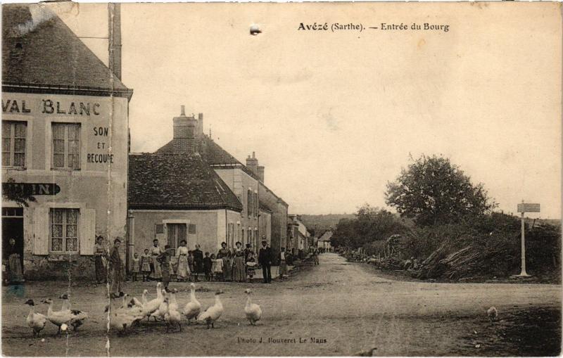 Carte postale ancienne Aveze entree du Bourg