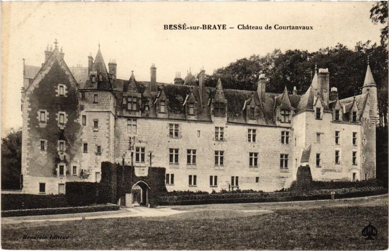 Carte postale ancienne Besse Chateau de Courtanvaux