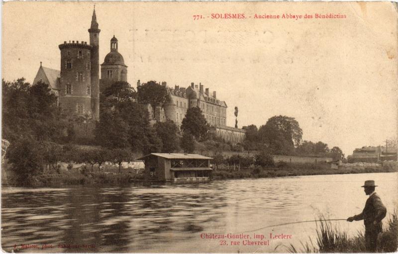 Carte postale ancienne Solesmes Ancienne Abbaye des Benedictins à Solesmes