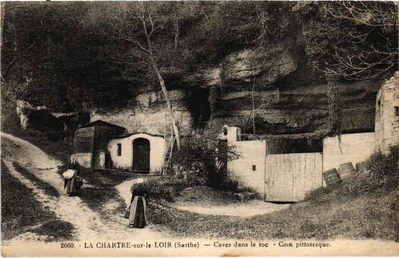 Carte postale ancienne La Chartre sur le Loir Caves dans le Roc à La Chartre-sur-le-Loir