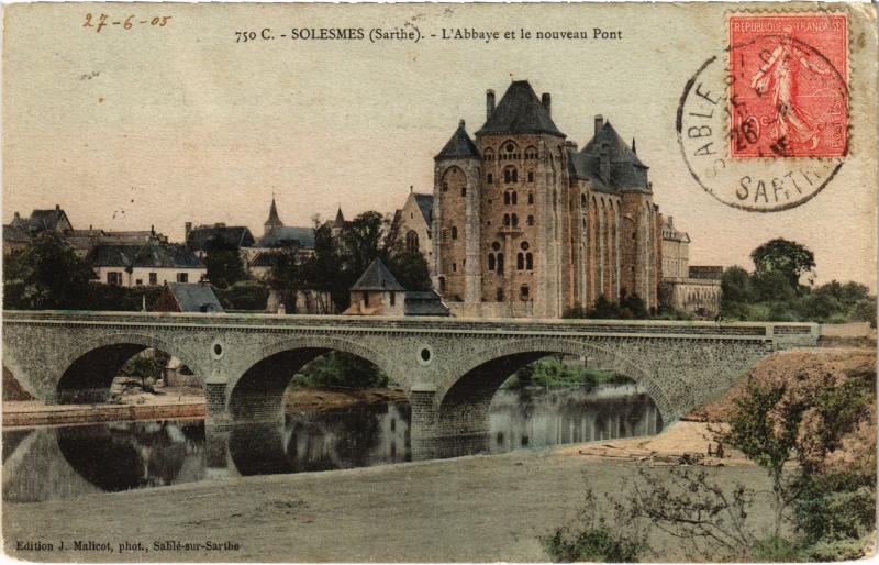Carte postale ancienne Solesmes Abbaye et le nouveau pont à Solesmes