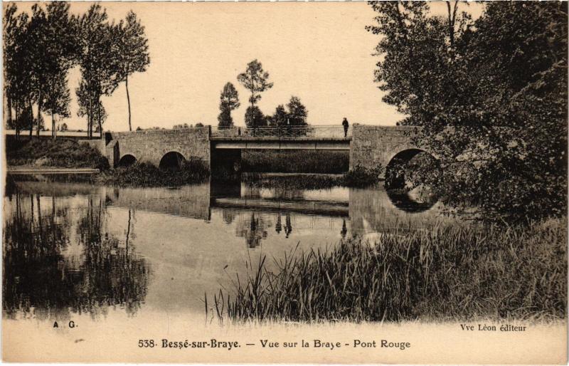Carte postale ancienne Besse Pont Rouge