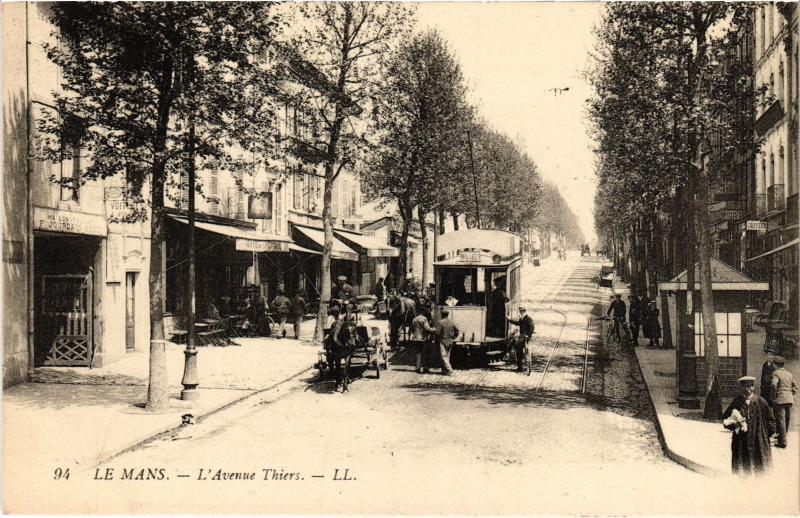 Carte postale ancienne Le Mans Avenue Thiers au Mans