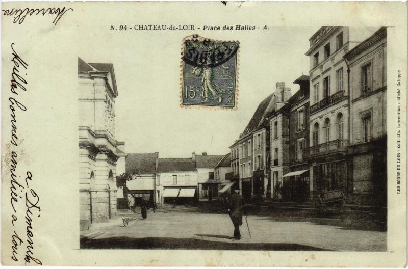 Carte postale ancienne Chateau du Loir Place des Halles