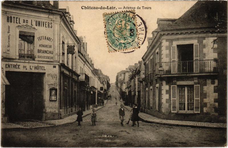 Carte postale ancienne Chateau du Loir Avenue de Tours