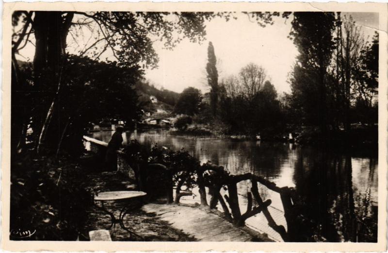 Carte postale ancienne La Chartre sur le Loir le Loir a la Charriere à La Chartre-sur-le-Loir
