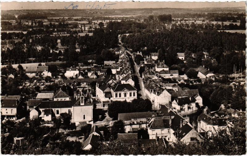 Carte postale ancienne La Chartre sur le Loir vue generale à La Chartre-sur-le-Loir