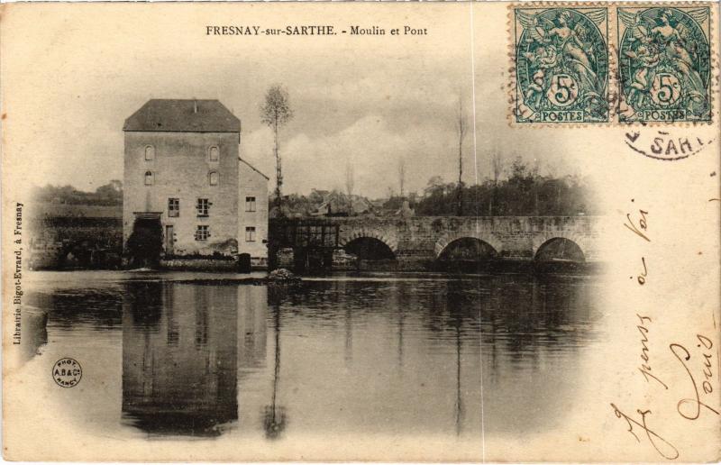 Carte postale ancienne Fresnay Moulin et Pont