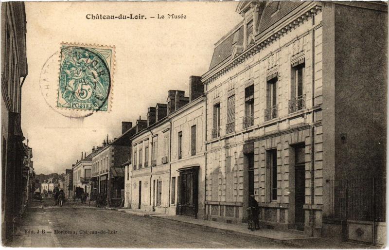 Carte postale ancienne Chateau du Loir le Musee
