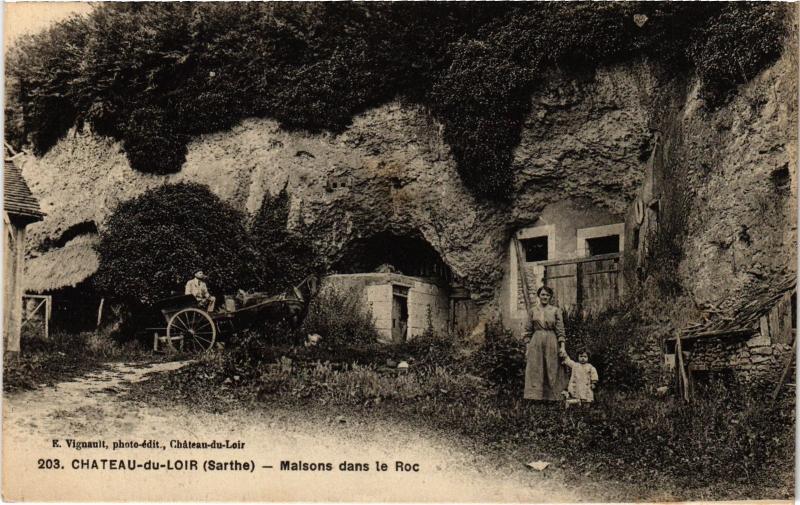 Carte postale ancienne Chateau du Loir Maison dans le roc