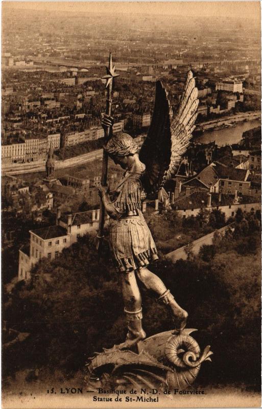 Carte postale ancienne Lyon - Basilique de N.-D.de Fourviere à Lyon