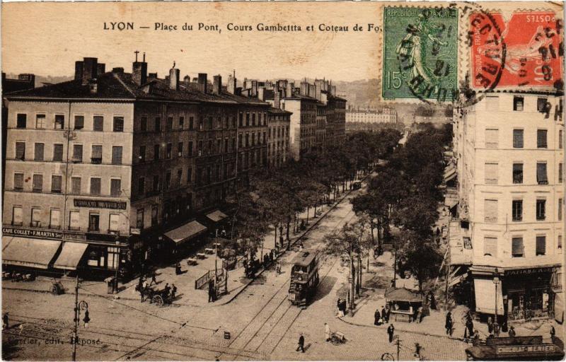 Carte postale ancienne Lyon - Place du Pont Cours Gambetta à Lyon
