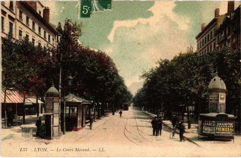 Carte postale ancienne Lyon - Le Cours Morand à Lyon