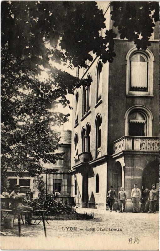Carte postale ancienne Lyon - Les chartreux à Lyon