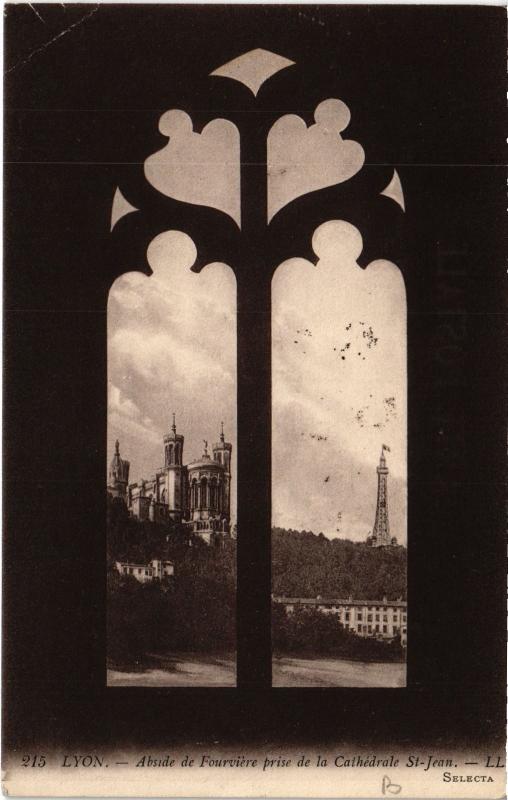 Carte postale ancienne Lyon - Abside de Fourviere prise de la Cathédrale Saint-Jean à Lyon