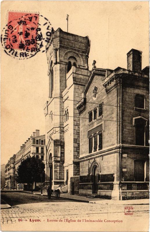 Carte postale ancienne Lyon - Entrée de l'Eglise de l'Immaculée Conception à Lyon