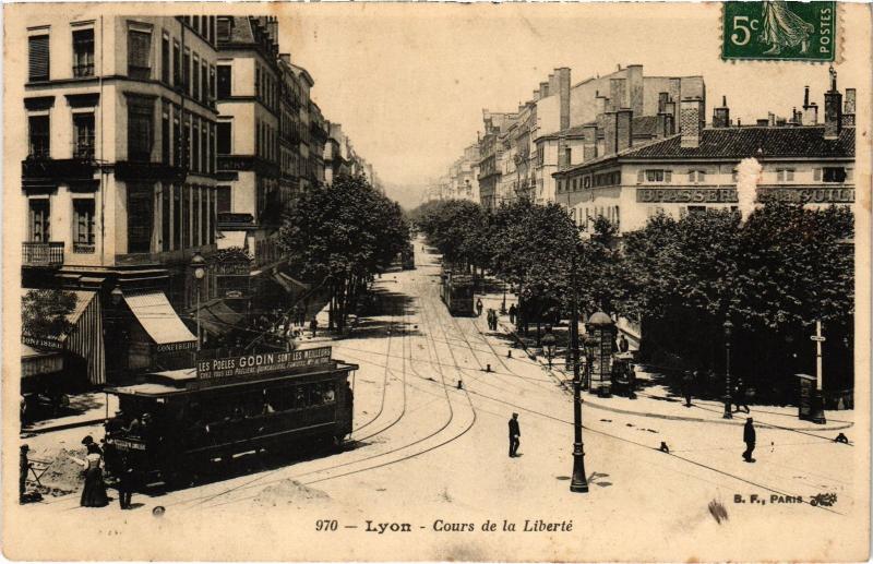 Carte postale ancienne Bf 970 - Lyon - Cours de la Liberté à Lyon 3e Arrondissement