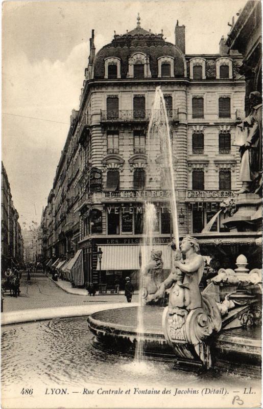 Carte postale ancienne Lyon - Rue Centrale et Fontaine des Jacobins à Lyon