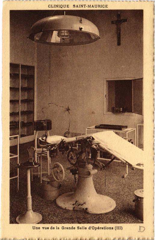 Carte postale ancienne Clinique Saint-Maurice - Une vue de la Grande Salle d'Operations