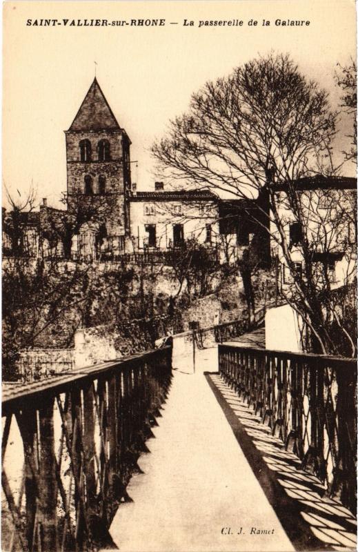 Carte postale ancienne Saint-Vallier-sur-Rhone - Le passerelle de la Galaure à Saint-Vallier