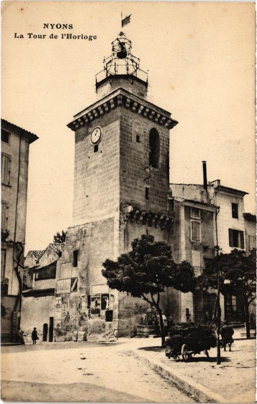 Carte postale ancienne Nyons - La Tour de l'Horloge à Nyons