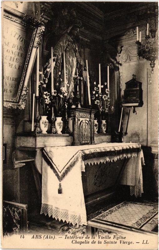 Carte postale ancienne Ars Intérieur de la Vieille Eglise Chapelle