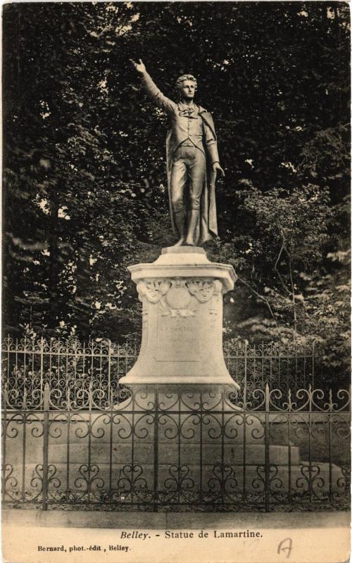 Carte postale ancienne Belley Statue de Lamartine à Belley