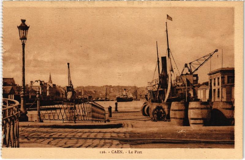 Carte postale ancienne Caen - Le Port à Caen