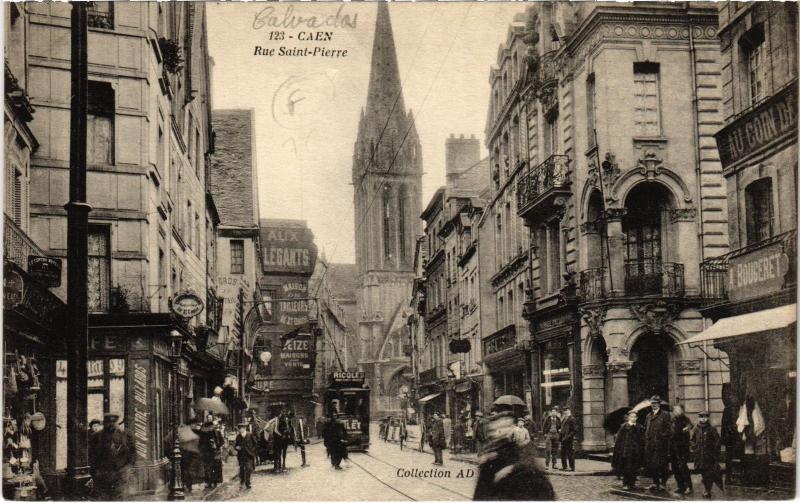 Carte postale ancienne Caen - Rue Saint-Pierre à Caen