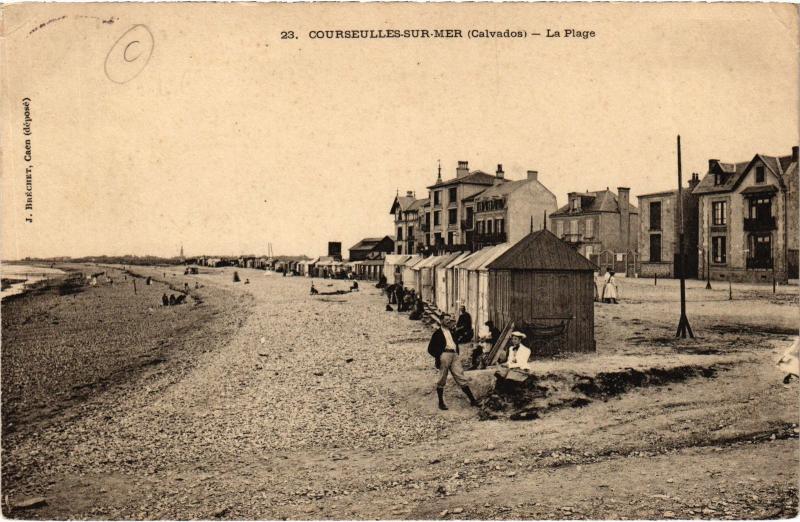 Carte postale ancienne Courseulles-sur-Mer - La Plage à Courseulles-sur-Mer