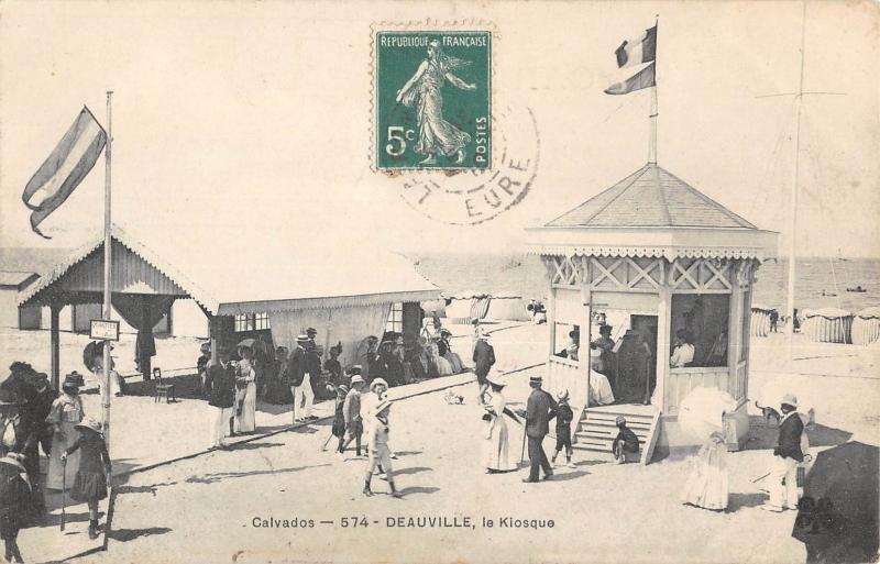 Carte postale ancienne Deauville - Le Kiosque à Deauville
