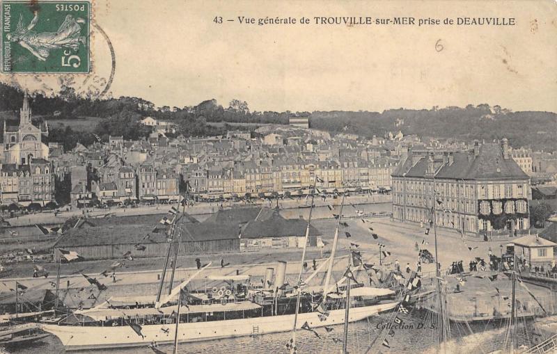 Carte postale ancienne Vue Generale De Trouville Sur Mer Prise De Deauville à Deauville