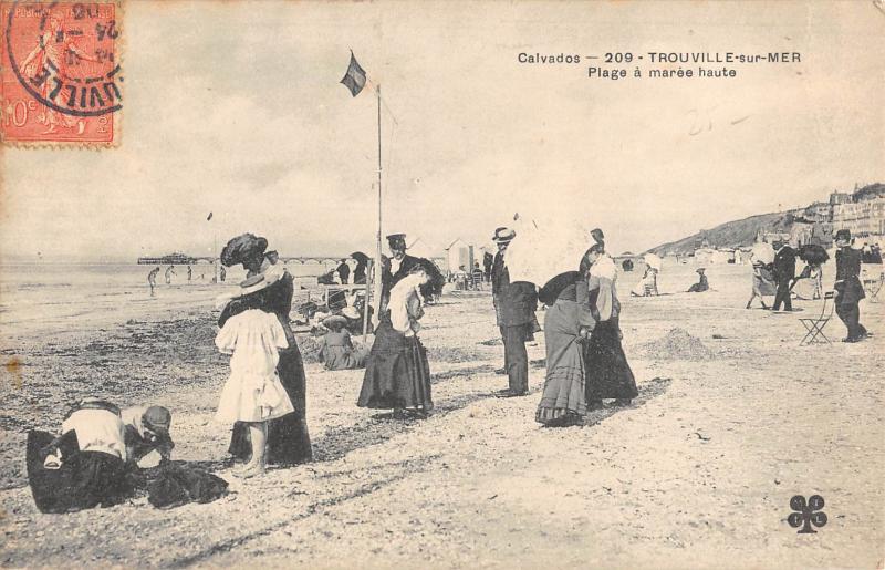 Carte postale ancienne Trouville Sur Mer - Plage A Maree Haute à Trouville-sur-Mer