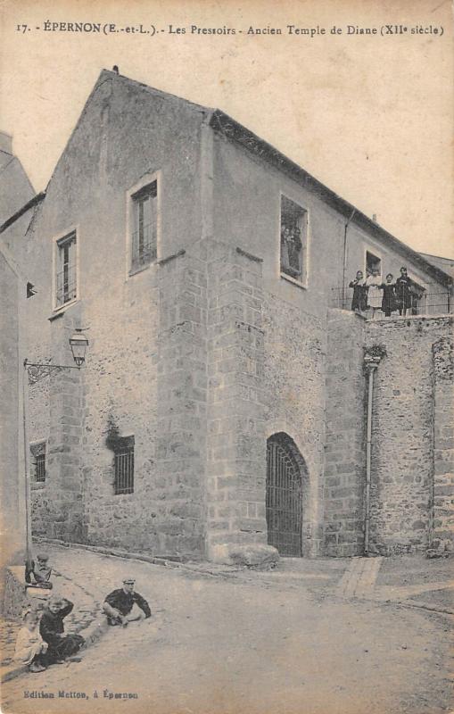 Carte postale ancienne Epernon - Les Pressoirs à Épernon