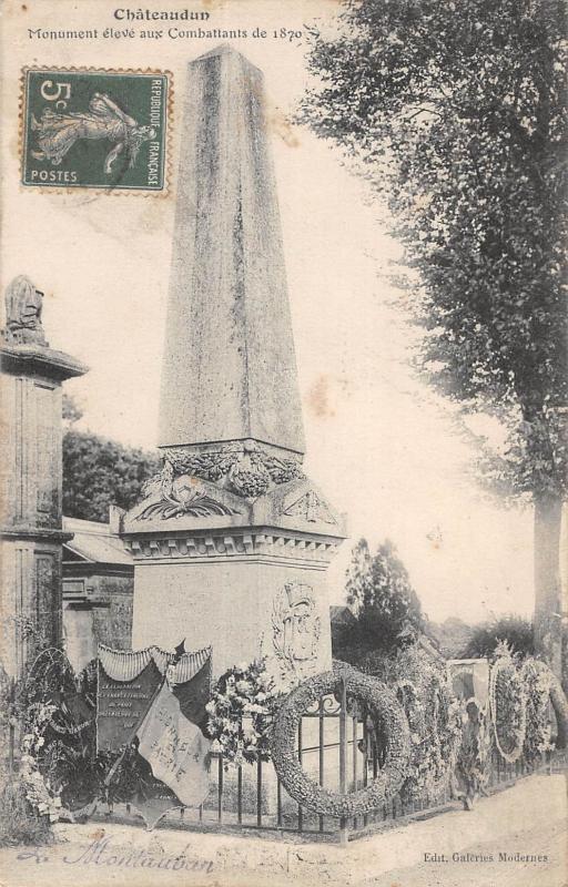 Carte postale ancienne Chateaudun - Monument Eleve Aux Combattants De 1870 à Châteaudun